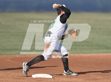 Thumbnail 3 in Thousand Oaks vs. Trabuco Hills (CIF-SS D2 Final) photogallery.