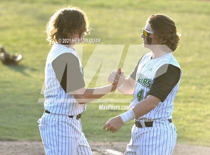 Thumbnail 2 in Thousand Oaks vs. Trabuco Hills (CIF-SS D2 Final) photogallery.