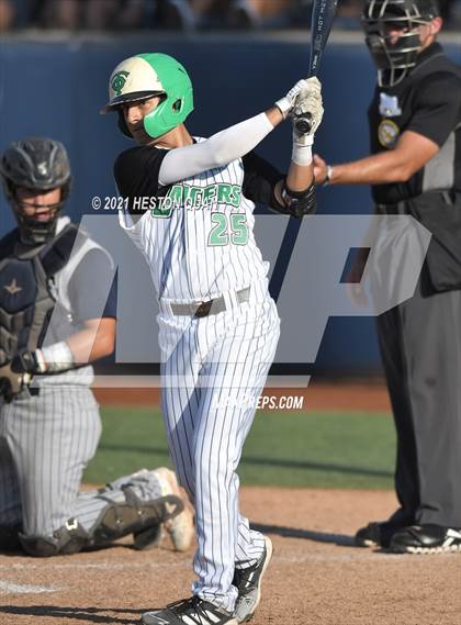 Thumbnail 2 in Thousand Oaks vs. Trabuco Hills (CIF-SS D2 Final) photogallery.