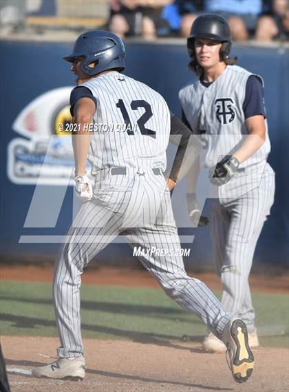 Thumbnail 1 in Thousand Oaks vs. Trabuco Hills (CIF-SS D2 Final) photogallery.