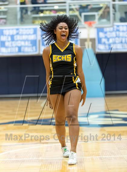 Thumbnail 3 in East Central vs. O'Connor (UIL 5A Bi-District Playoff) photogallery.