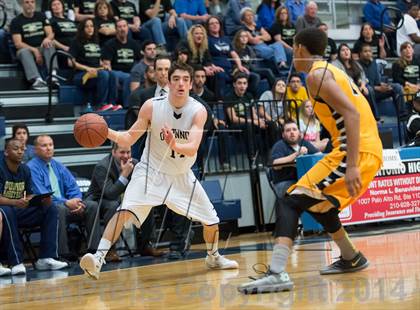Thumbnail 2 in East Central vs. O'Connor (UIL 5A Bi-District Playoff) photogallery.