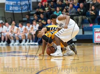 Thumbnail 2 in East Central vs. O'Connor (UIL 5A Bi-District Playoff) photogallery.