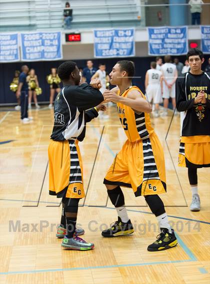Thumbnail 2 in East Central vs. O'Connor (UIL 5A Bi-District Playoff) photogallery.