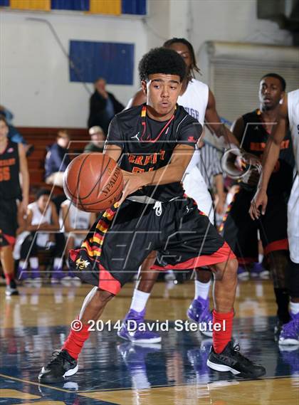 Thumbnail 1 in Berkeley vs. Sacramento (Gridley Invitational) photogallery.
