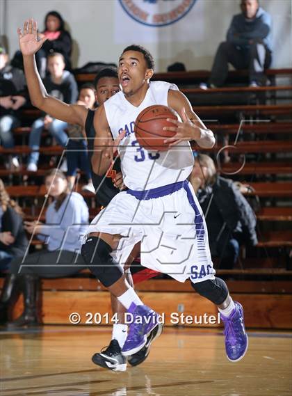 Thumbnail 1 in Berkeley vs. Sacramento (Gridley Invitational) photogallery.