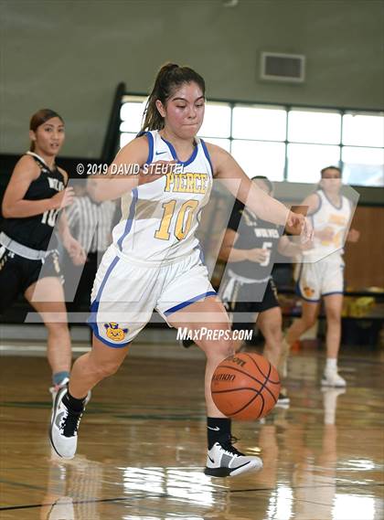 Thumbnail 1 in American Canyon vs. Pierce (Ram Jam Winter Classic) photogallery.