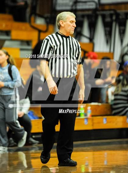 Thumbnail 3 in South San Francisco vs. Brookside Christian (Lamorinda Classic) photogallery.