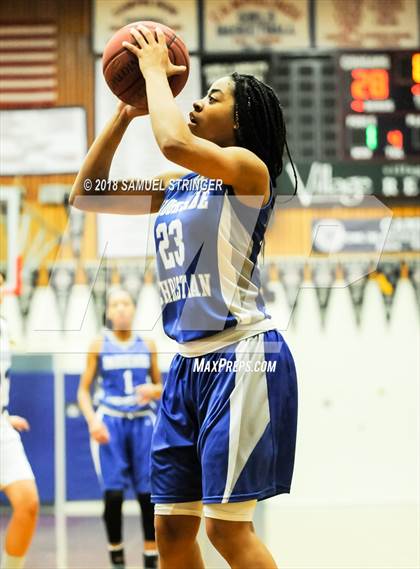 Thumbnail 2 in South San Francisco vs. Brookside Christian (Lamorinda Classic) photogallery.