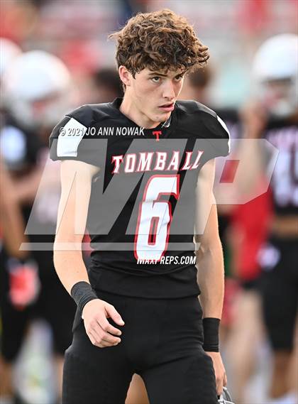 Thumbnail 2 in Bridgeland vs. Tomball (6A DII Region II Final) photogallery.