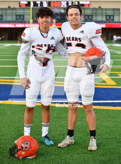 Thumbnail 1 in Bridgeland vs. Tomball (6A DII Region II Final) photogallery.