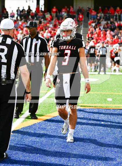 Thumbnail 2 in Bridgeland vs. Tomball (6A DII Region II Final) photogallery.