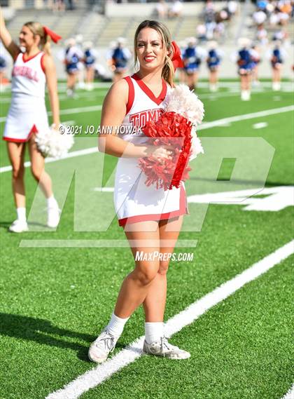 Thumbnail 2 in Bridgeland vs. Tomball (6A DII Region II Final) photogallery.