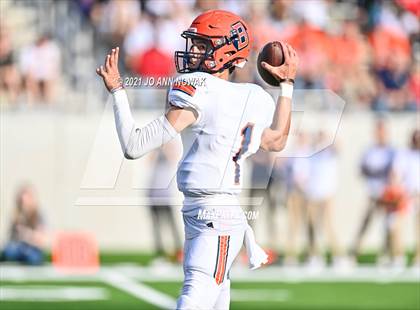 Thumbnail 2 in Bridgeland vs. Tomball (6A DII Region II Final) photogallery.