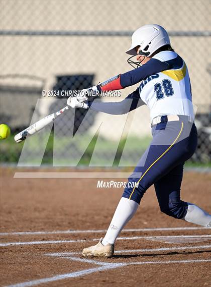 Thumbnail 3 in Los Alamitos vs. Millikan photogallery.