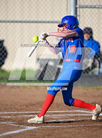 Thumbnail 3 in Los Alamitos vs. Millikan photogallery.