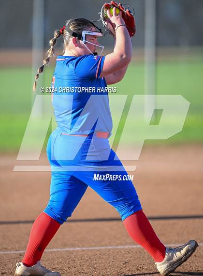Thumbnail 3 in Los Alamitos vs. Millikan photogallery.