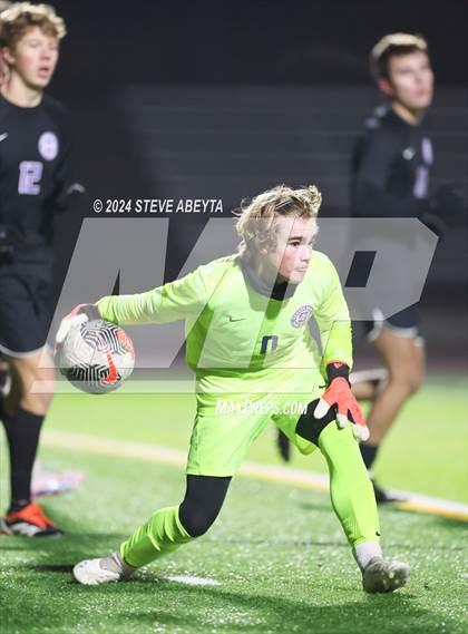 Thumbnail 1 in Denver South @ Regis Jesuit (CHSAA 5A First Round) photogallery.