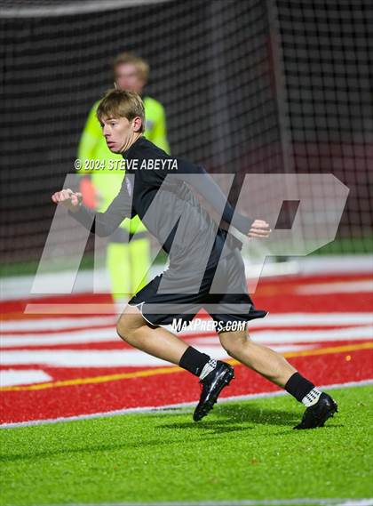Thumbnail 3 in Denver South @ Regis Jesuit (CHSAA 5A First Round) photogallery.