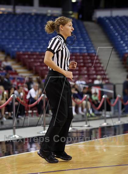 Thumbnail 2 in Sacramento vs Florin (CIF SJS D2 Final) photogallery.
