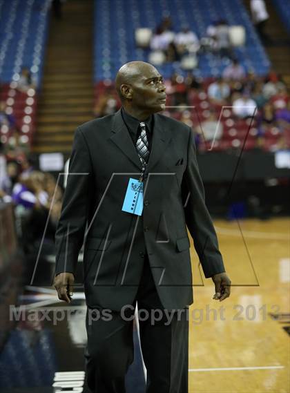 Thumbnail 2 in Sacramento vs Florin (CIF SJS D2 Final) photogallery.