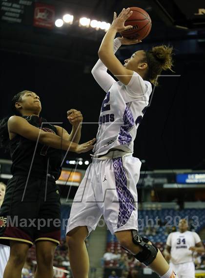 Thumbnail 1 in Sacramento vs Florin (CIF SJS D2 Final) photogallery.