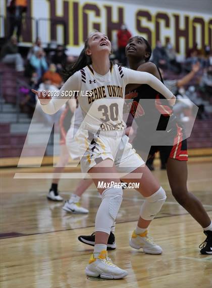 Thumbnail 2 in Worthington Christian vs Berne Union photogallery.