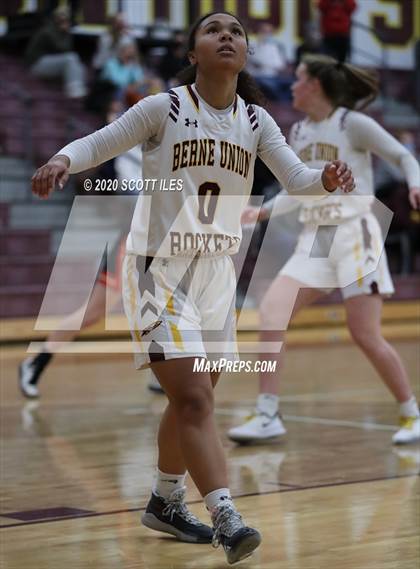 Thumbnail 1 in Worthington Christian vs Berne Union photogallery.