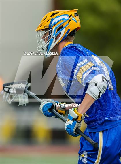 Thumbnail 2 in Agoura @ Crespi photogallery.