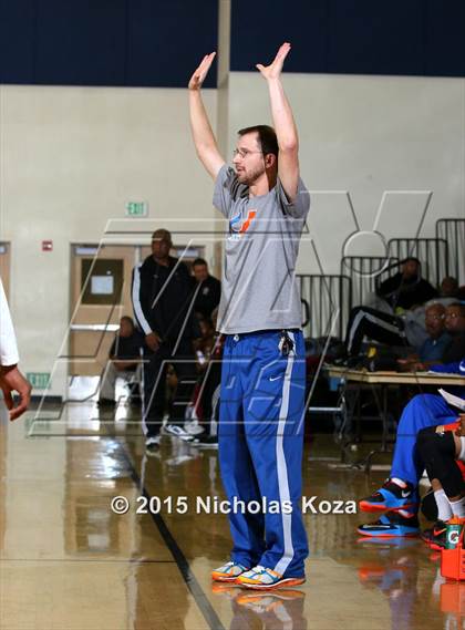 Thumbnail 3 in University vs. Fremont (MLK Showcase) photogallery.
