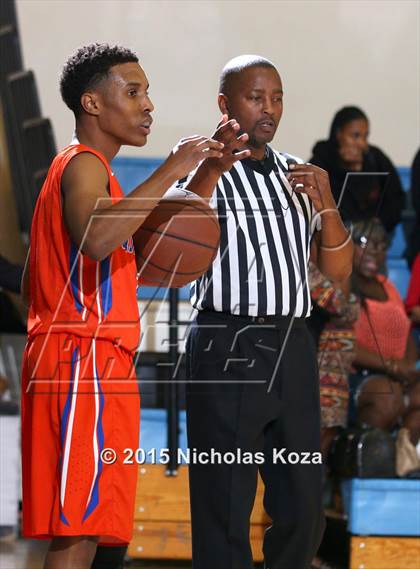 Thumbnail 3 in University vs. Fremont (MLK Showcase) photogallery.