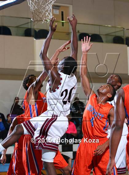 Thumbnail 2 in University vs. Fremont (MLK Showcase) photogallery.