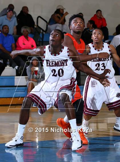 Thumbnail 3 in University vs. Fremont (MLK Showcase) photogallery.