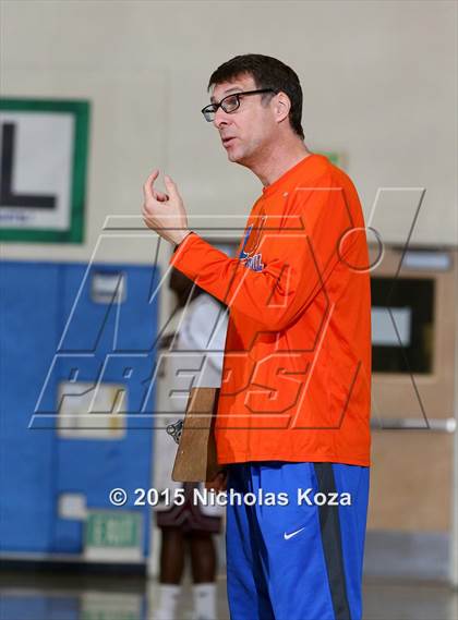 Thumbnail 3 in University vs. Fremont (MLK Showcase) photogallery.