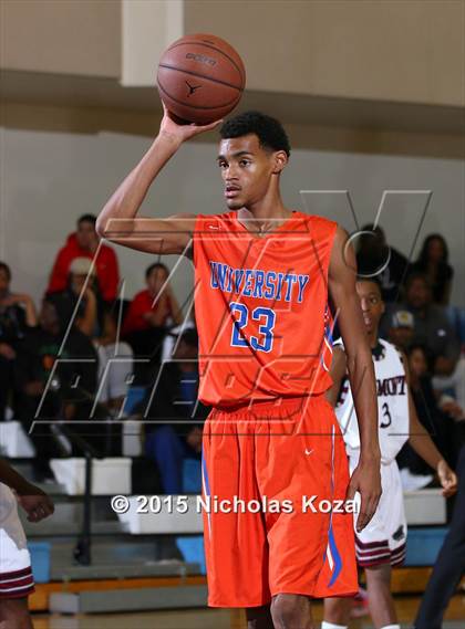 Thumbnail 1 in University vs. Fremont (MLK Showcase) photogallery.