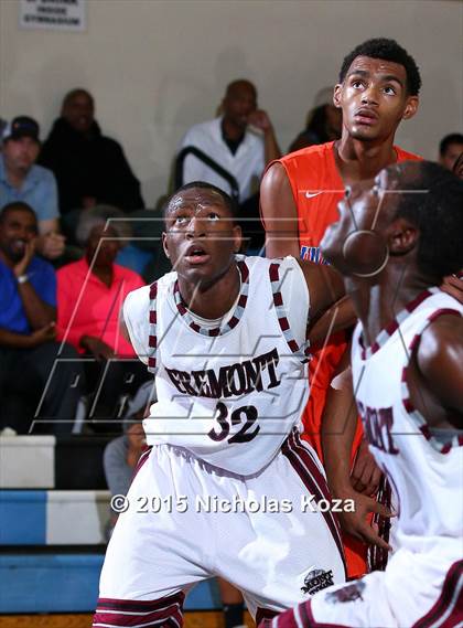 Thumbnail 1 in University vs. Fremont (MLK Showcase) photogallery.