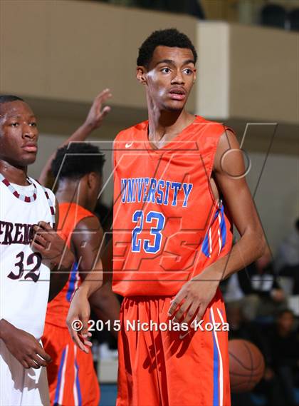 Thumbnail 1 in University vs. Fremont (MLK Showcase) photogallery.