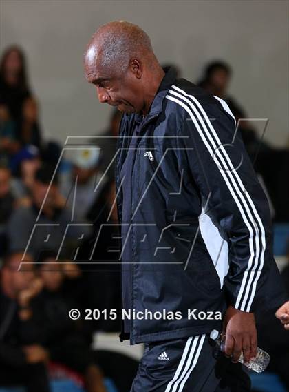 Thumbnail 1 in University vs. Fremont (MLK Showcase) photogallery.