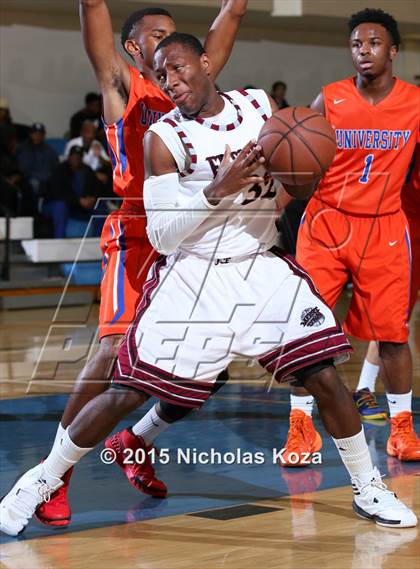 Thumbnail 1 in University vs. Fremont (MLK Showcase) photogallery.
