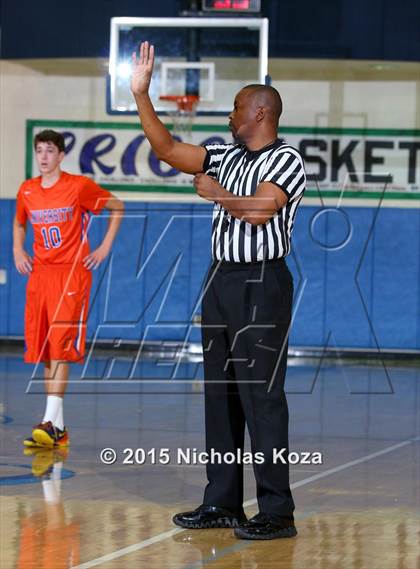 Thumbnail 1 in University vs. Fremont (MLK Showcase) photogallery.
