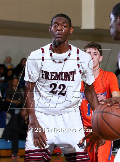 Thumbnail 1 in University vs. Fremont (MLK Showcase) photogallery.