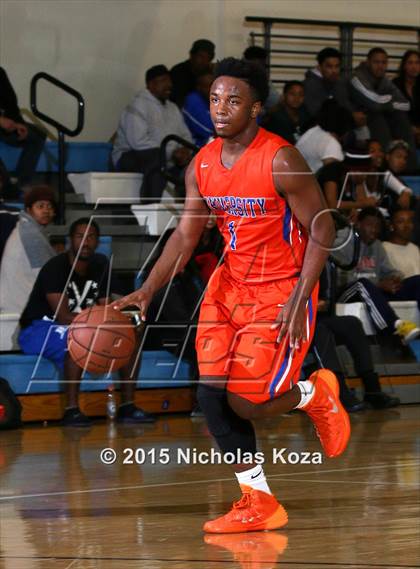 Thumbnail 3 in University vs. Fremont (MLK Showcase) photogallery.
