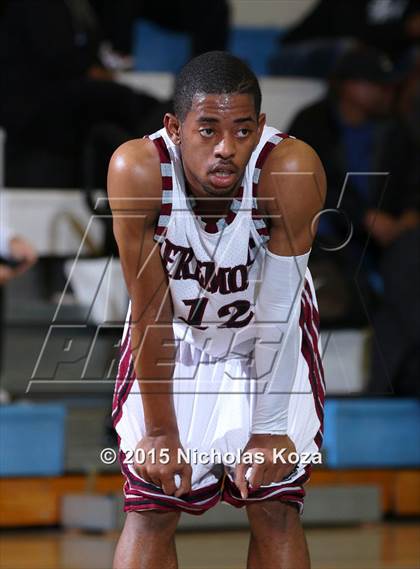 Thumbnail 3 in University vs. Fremont (MLK Showcase) photogallery.