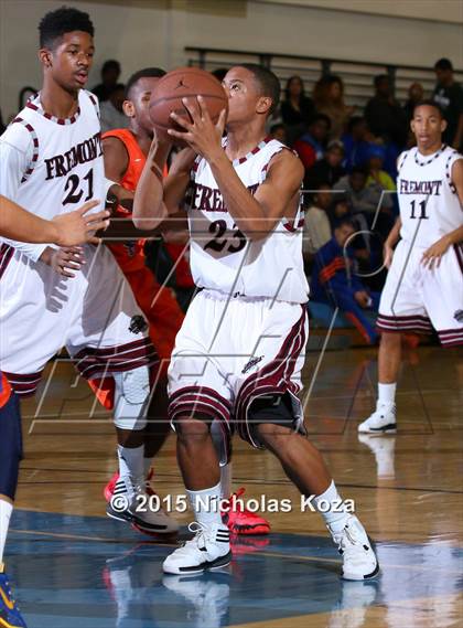 Thumbnail 3 in University vs. Fremont (MLK Showcase) photogallery.
