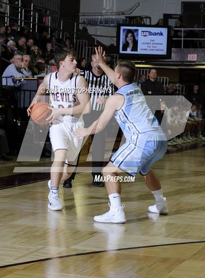 Thumbnail 2 in Pinckneyville vs Sesser-Valier (Benton Invitational Tournament) photogallery.