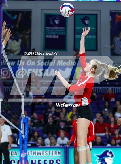 Thumbnail 3 in Santa Fe vs. Lake Highland Prep (FHSAA 4A Final) photogallery.