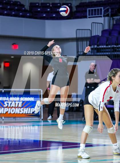 Thumbnail 3 in Santa Fe vs. Lake Highland Prep (FHSAA 4A Final) photogallery.