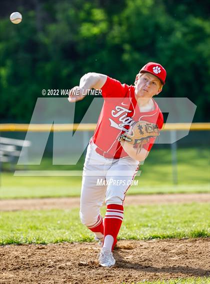 Thumbnail 3 in Beechwood @ Newport Central Catholic photogallery.