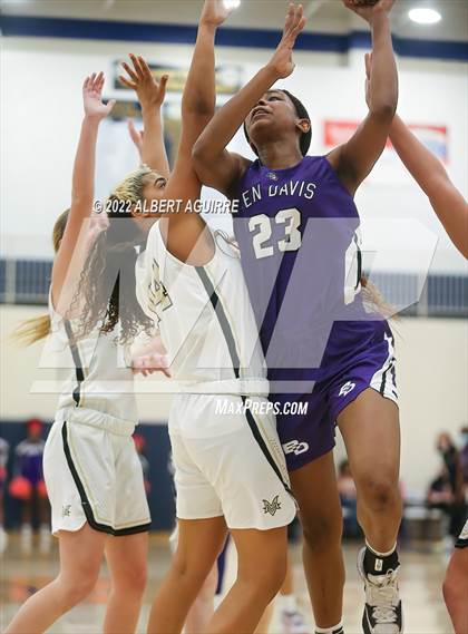 Thumbnail 3 in Ben Davis vs. Mt. Vernon (IHSAA 4A Regional Semifinal) photogallery.