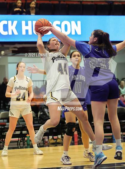 Thumbnail 1 in Hendrick Hudson vs Pelham Memorial (NYSPHSAA Section 1 Class A Semifinal) photogallery.
